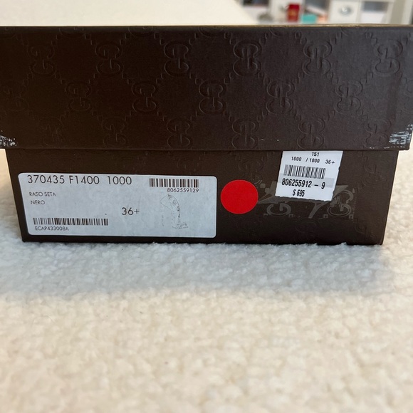 Black Gucci Heels - Picture 4 of 10